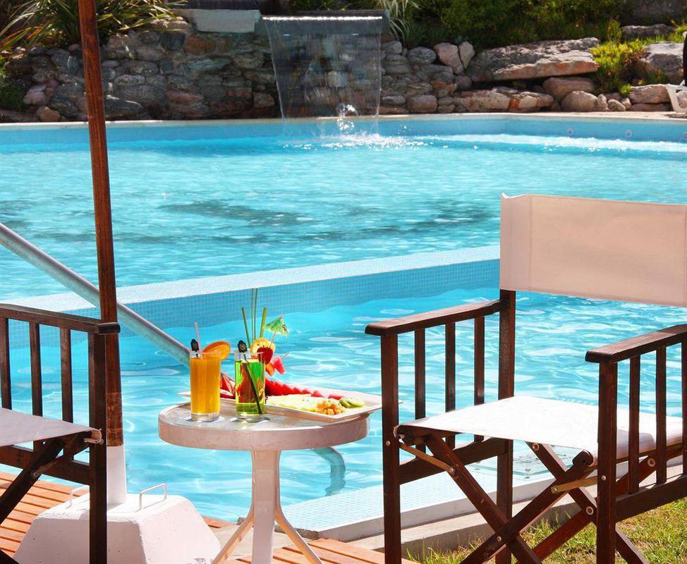 Sheraton Mar Del Plata Hotel Exterior photo The swimming pool at the hotel
